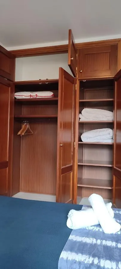 Apartamento Con Garaje En El Corazon De Santa Cruz Spain